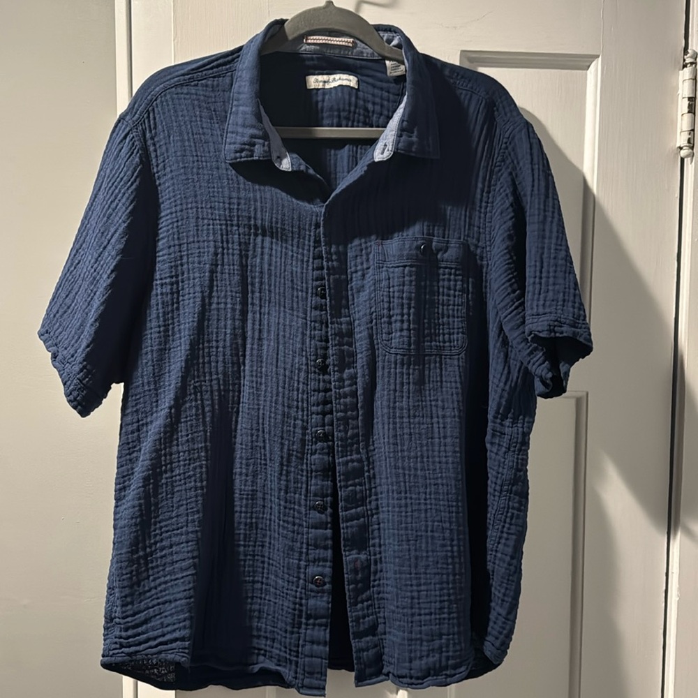 Tommy Bahama short sleeve gauze, button-down with blue chambray accent at collar